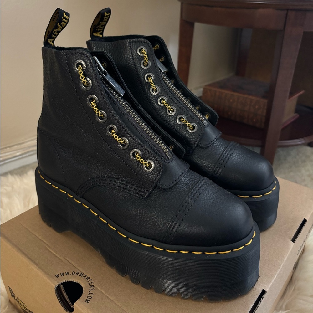 Doc Marten Boot